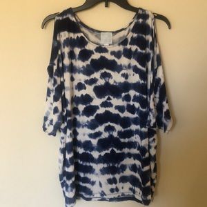 Blue and white peek a boo sleeve top
